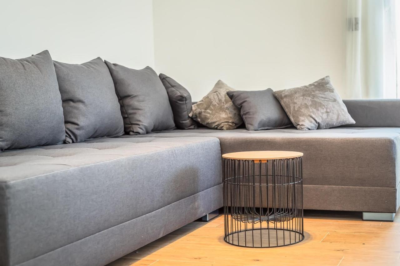 אומיס Vogue Apartments מראה חיצוני תמונה