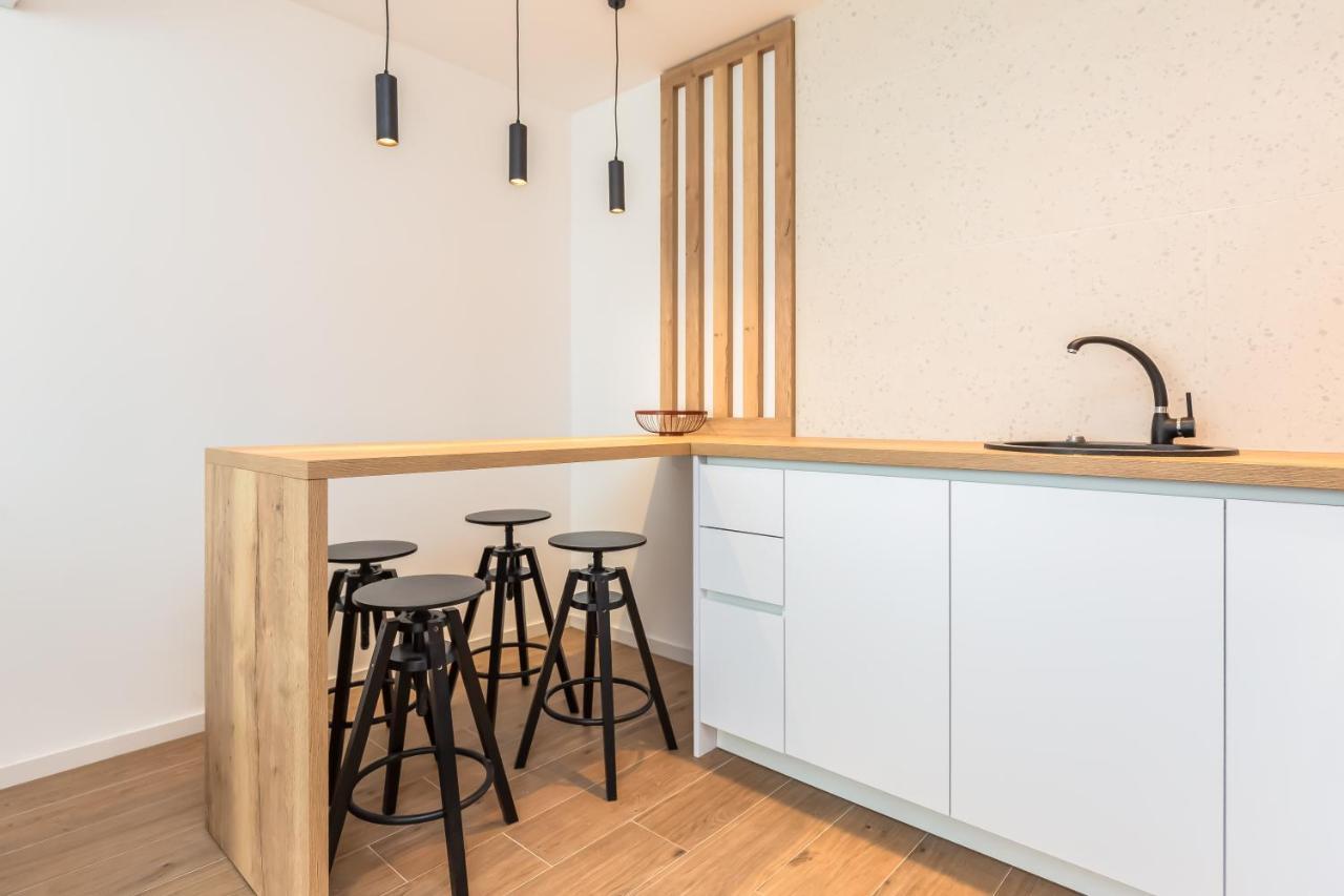 אומיס Vogue Apartments מראה חיצוני תמונה