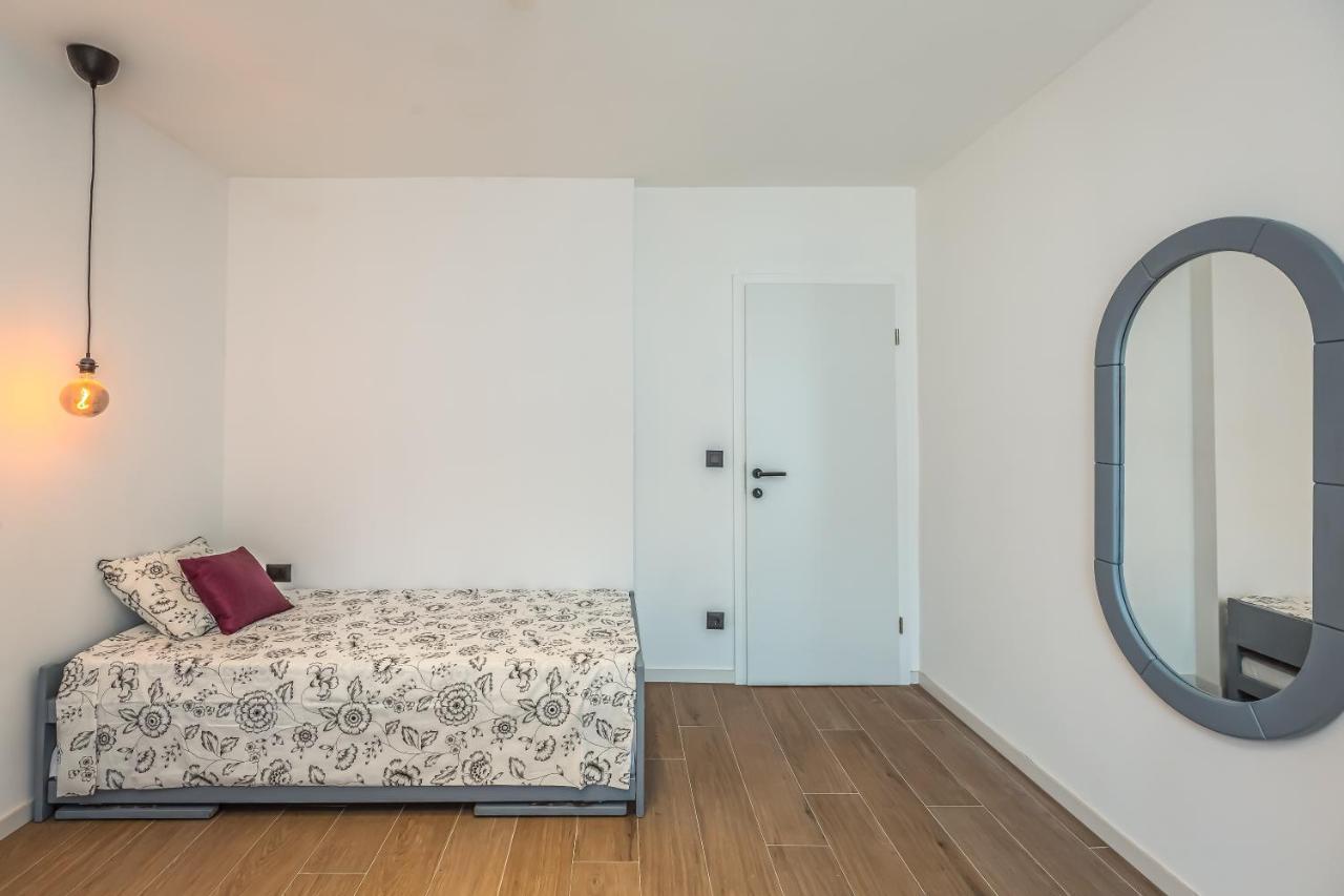 אומיס Vogue Apartments מראה חיצוני תמונה