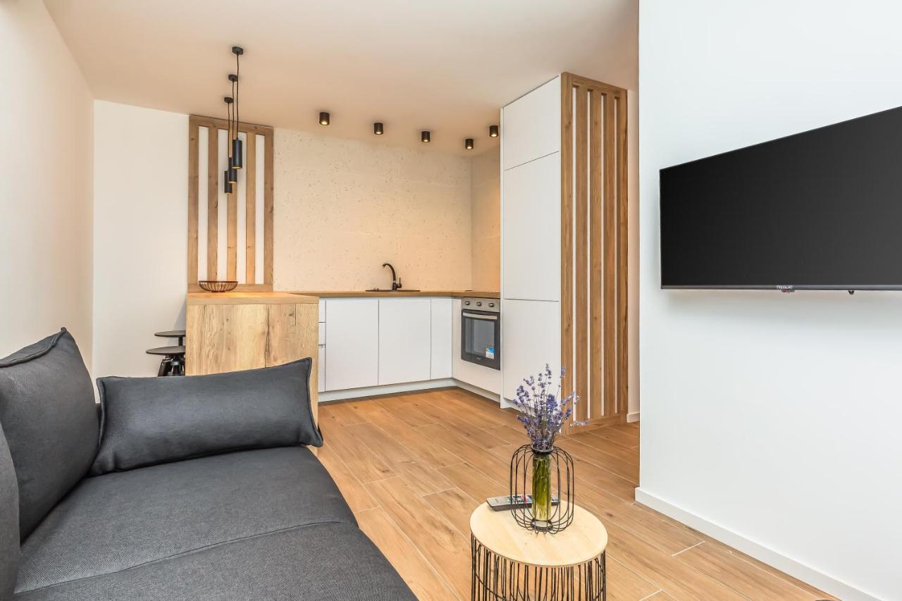 אומיס Vogue Apartments מראה חיצוני תמונה